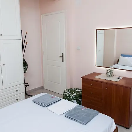 Apartment Lovely In Peristeri