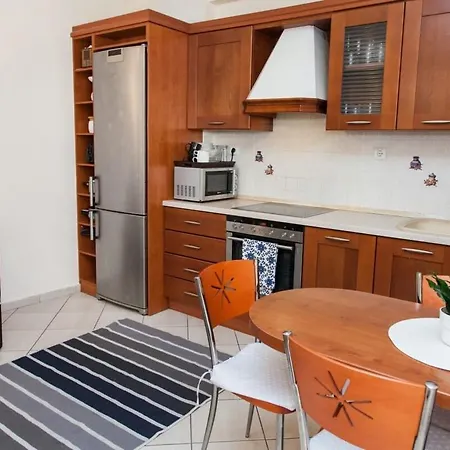 Lovely In Peristeri Apartment *