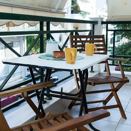 Lovely In Peristeri Apartment
